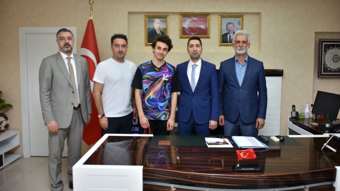 Okul Sporları Paletli Yüzme Türkiye birinciliği Müsabakalarında dereceye giren öğrencimiz Muhammet KARACA
